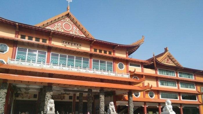 Visit Chinese Temple