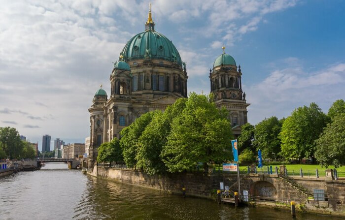 Private Essential Berlin Tour: Landmarks Highlights & History