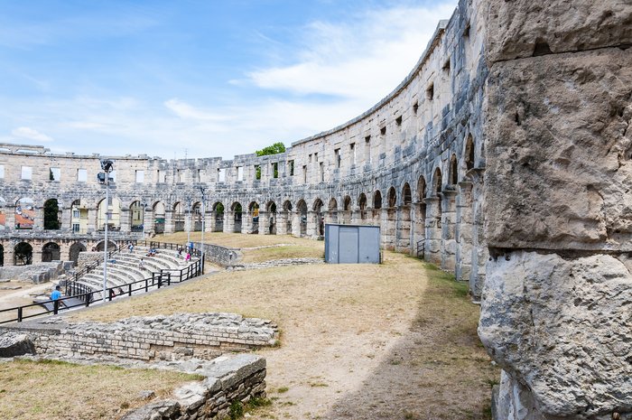 Privately guided tour of Pula 