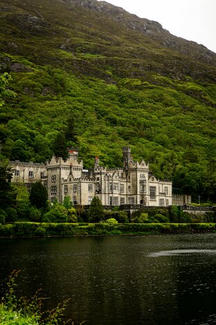 Discover the essential of Connemara