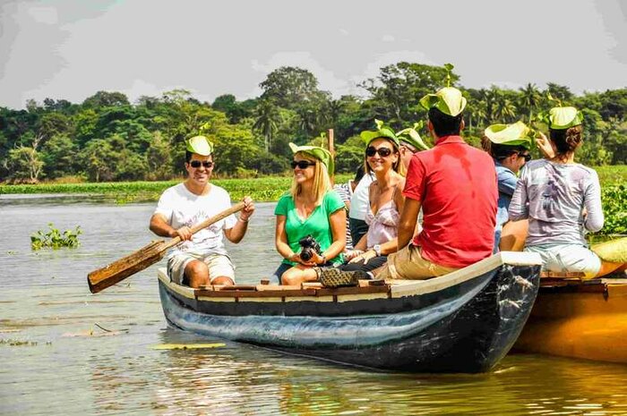 Village Tour at Hiriwadunna followed by cooking demo and lunch