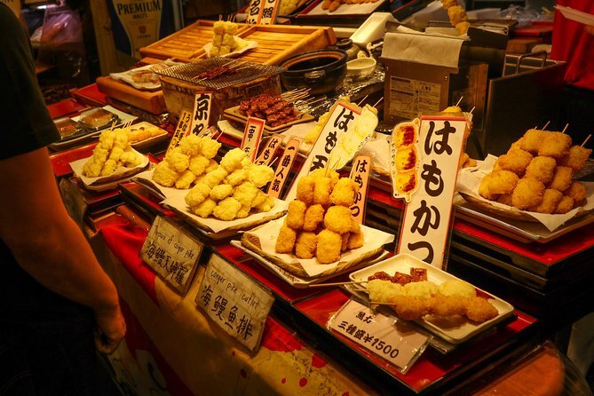 Private Nishiki Market Brunch Walking Food Tour