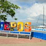 Set sail from Quepos for a cruise around Manual Antonio National Park (photo courtesy of Tucanes Tours)
