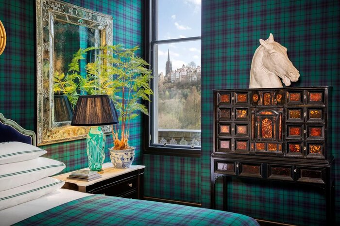 Photo courtesy of 100 Princes Street