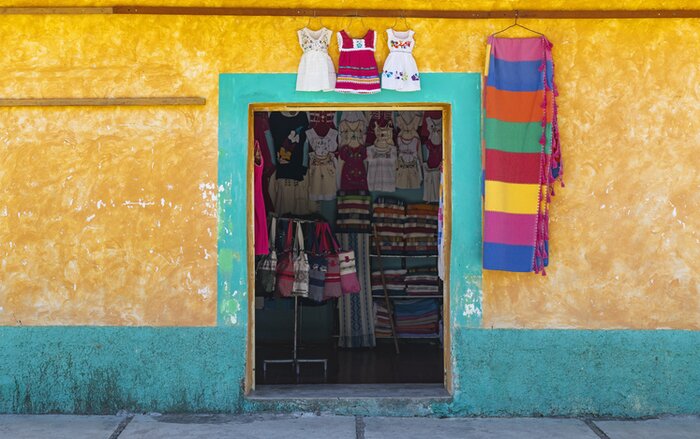 Discover the pottery, textiles, and handicrafts of Oaxaca