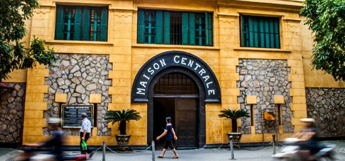  Hoa Lo Prison - Huu Tiep Lake - Vietnam Military History Museum - Ho Chi Minh Complex (S)