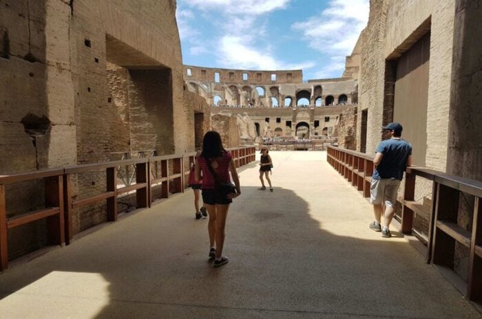 Colosseum & Roman Forum Visit with Arena Floor Access