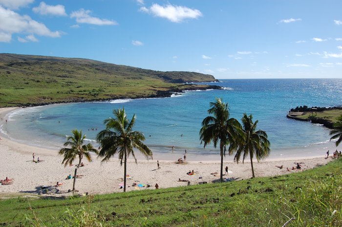Rano Raraku Volcano & Anakena White Sand Beach - Private Tour