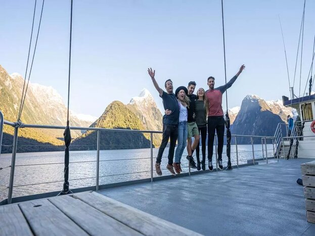 Milford Sound Cruise from Queenstown 