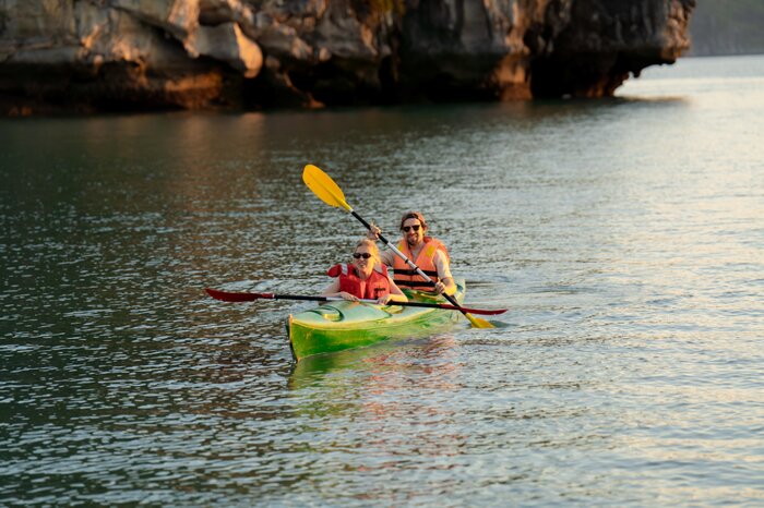 Thien Canh Son Cave - Cong Do (Cycad Cruise 3D2N)