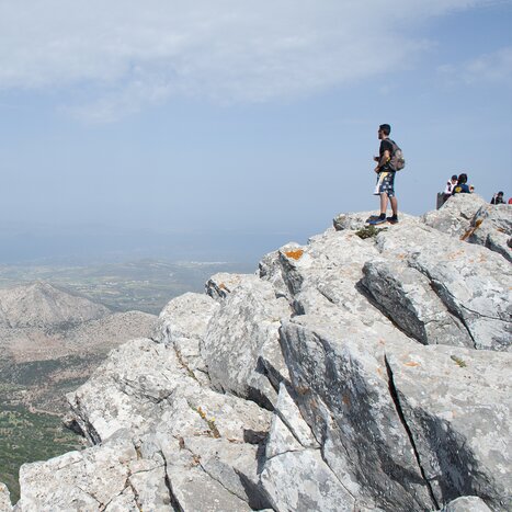 Mount Zas Hike: the highest peak in the Cyclades!