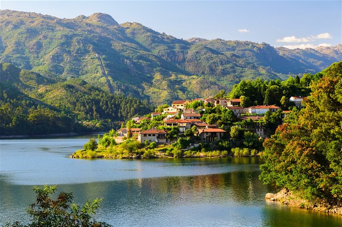 Peneda-Gerês National Park Experience: Easy Hike & Cultural Experience