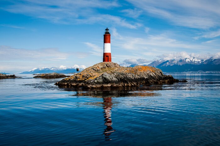 Snap pics of Ushuaia's lighthouse at the "end of the world"