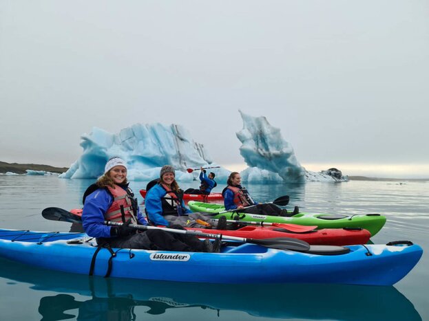 Glacier Walk & Kayaking Experience in Vatnajökull National Park