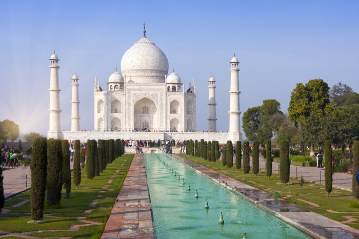 Marvel at the grandeur that is Agra's famous Taj Mahal