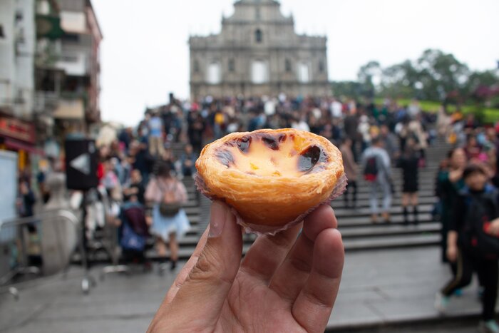 Taste-test your way through the streets of Macau and Hong Kong on this six-day tour