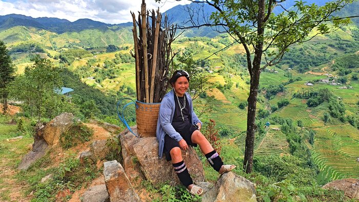 Trekking to Don Village