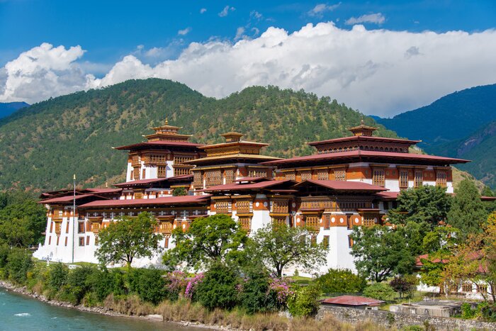 Punakha - Khamsum Yuelley Namgyal Chorten  & Punakha Dzong