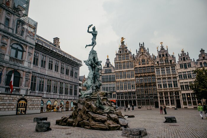 Brussels - Day trip to Antwerp by public transport