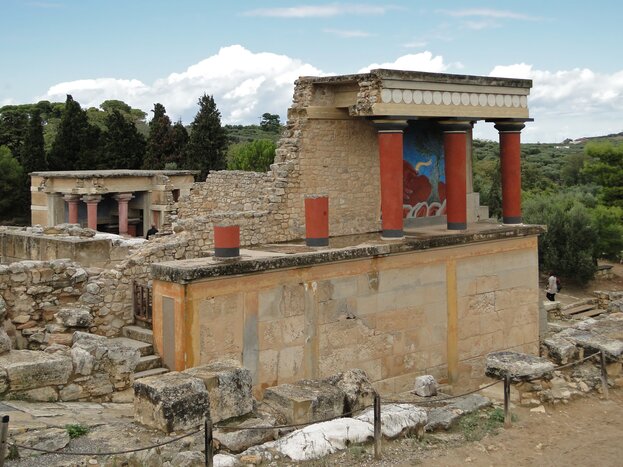 Private Jeep Tour to Knossos and Archaeological Museum