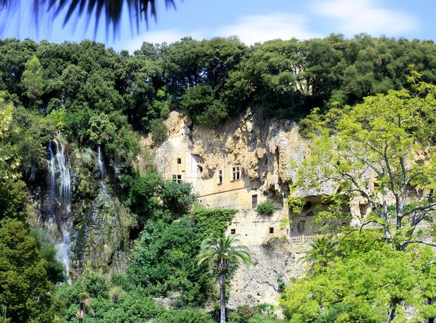 Private transfer - Excursion from Aix-en-Provence to Nice