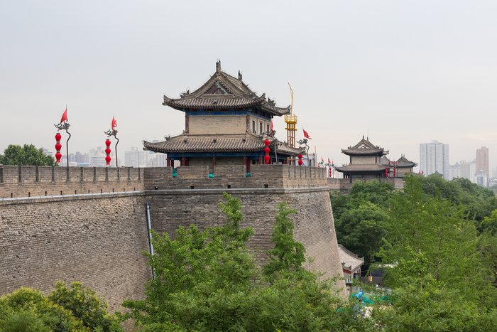 Explore Xi'an City: Ancient City Wall and Drum Tower