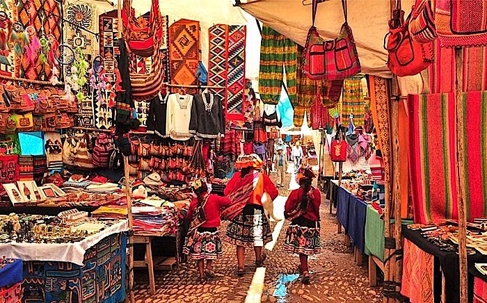 Private Inkary Museum, Pisac & Awanakancha Tour