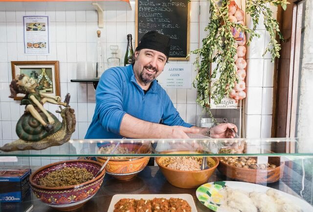 Tapas & Market tour in Barcelona