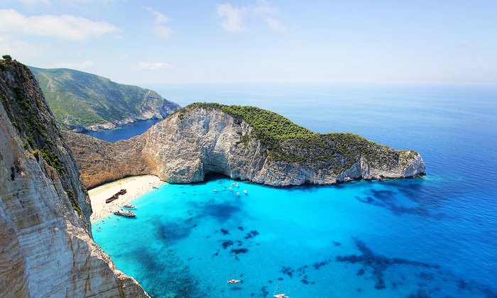"Shipwreck Beach" on Zakynthos (Photo courtesy of Pixabay)