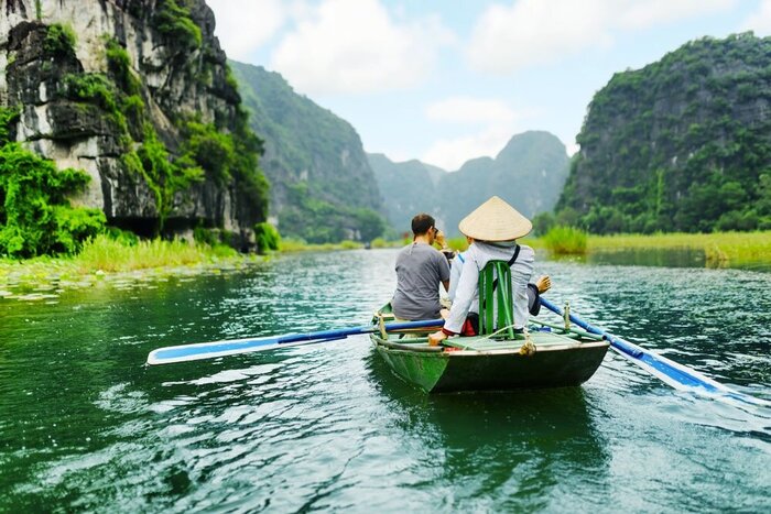 Exploring The Natural Beauty of Ninh Binh (Tam Coc - Hang Mua - Bich Dong) (Maximum Personal Experience)