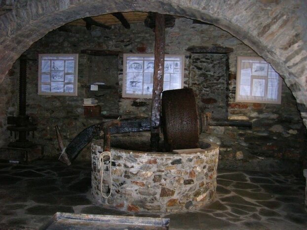 Naxos Highlights Tour, Yesterday & Today