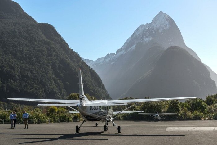 Milford Sound Fly/Nature Cruise/Fly (Shared Activity)