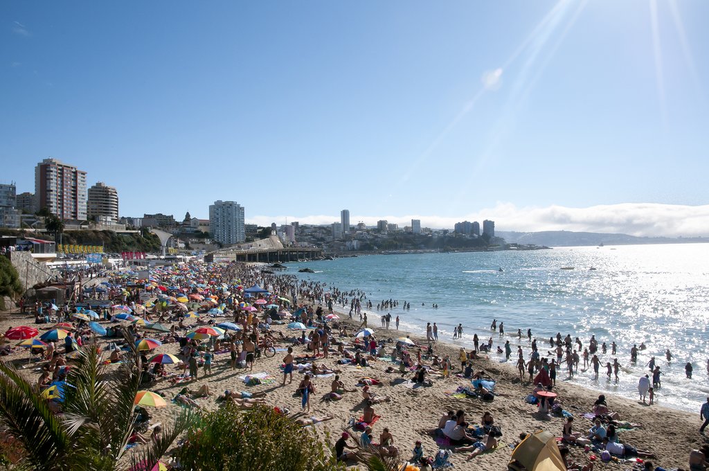 The beaches of Viña are inviting during the summer months