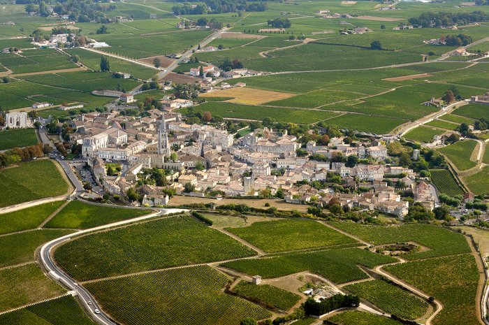 E-bike wine tour of Saint-Emilion from Bordeaux