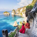 Explore the beaches and jungles of Nusa Penida on this island-hopping 16-day tour