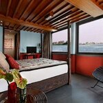 Visit iconic sites from your luxury sailboat (photo courtesy of Mövenpick)