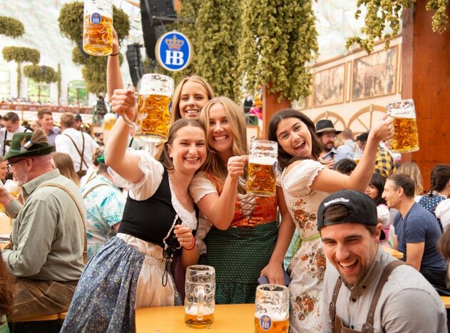 Oktoberfest private tour with Augustiner Keller tour