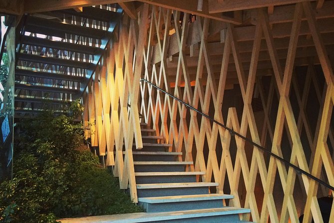 Architecture Walking Tour in Omotesando