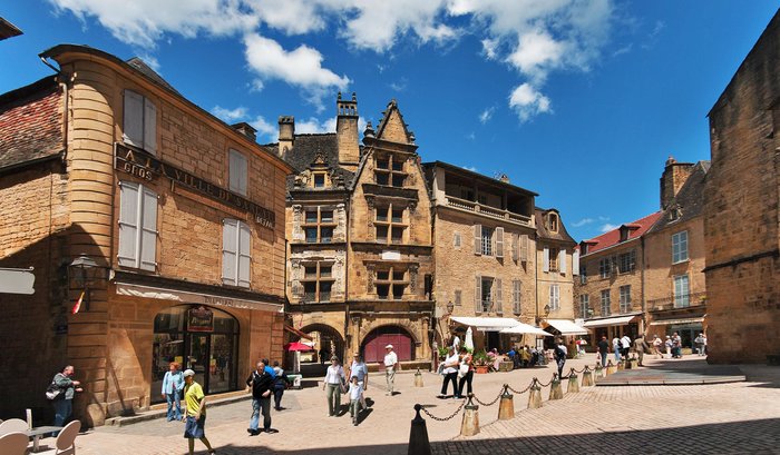 Historical walking tour of Sarlat
