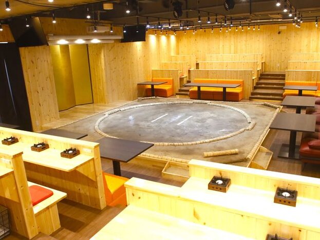 Watch a Live Sumo Show Up Close with Local Hotpot