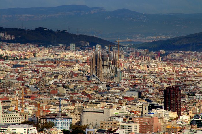 A panoramic view of Barcelona (Photo courtesy of Pixabay)
