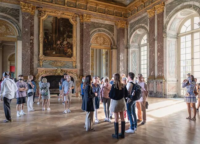 Palace of Versailles Day Trip with Lunch 