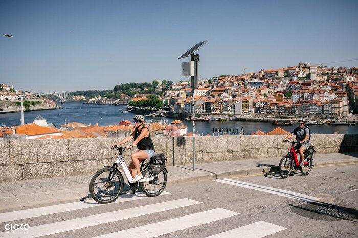 Riverside, Beaches & Gardens by E-Bike