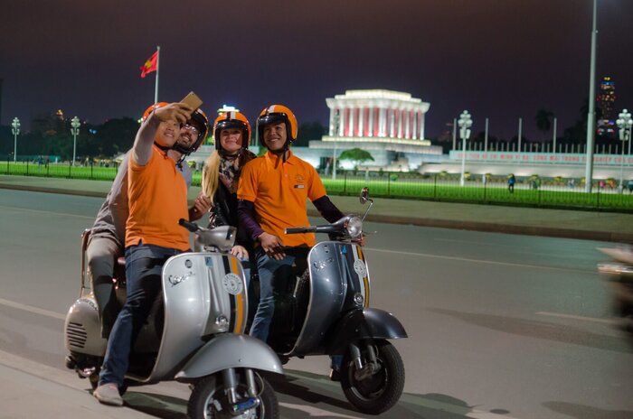 Hanoi After Dark By Vespa 