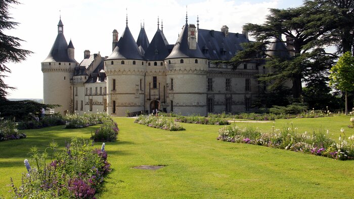 Private Château Chaumont & River Cruise Escape