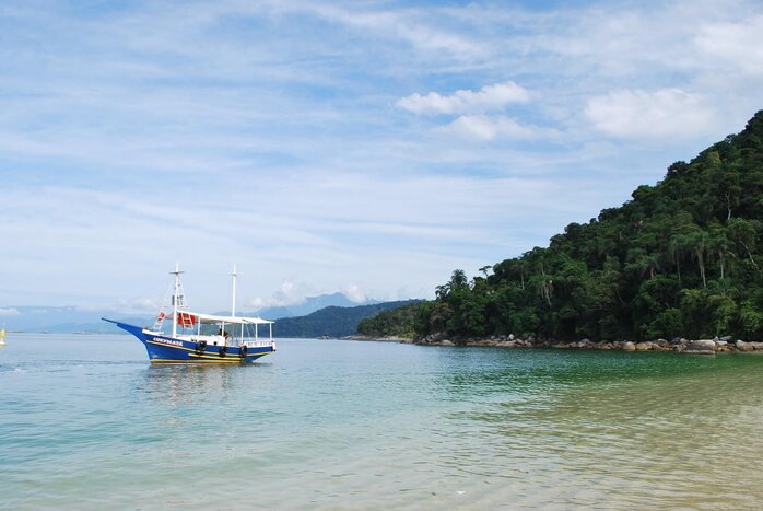 private transfer from Paraty to Rio with stop in Angra for boat tour