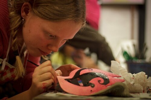 Learn How To Decorate Venetian Masks - Families And Small Groups