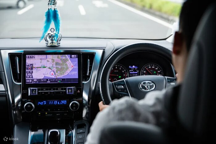 Luxury Transfer by Private Car to Tokyo Disney (Round-Trip)