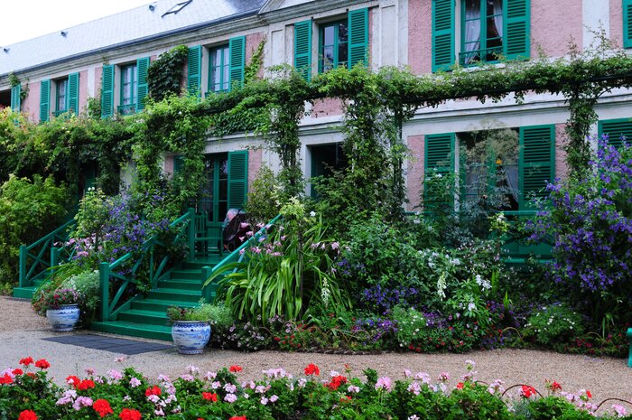 Giverny & Palace of Versailles: Art, Royalty & Gardens