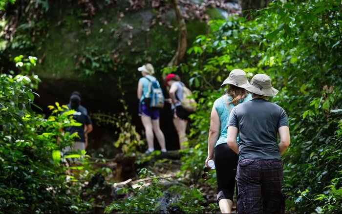 Siem Reap - Phnom Kulen - Bantey Srei & Pre Rup Temples